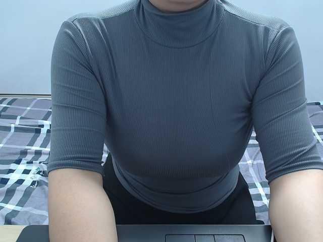 ElenaSex90's BongaCams show and profile