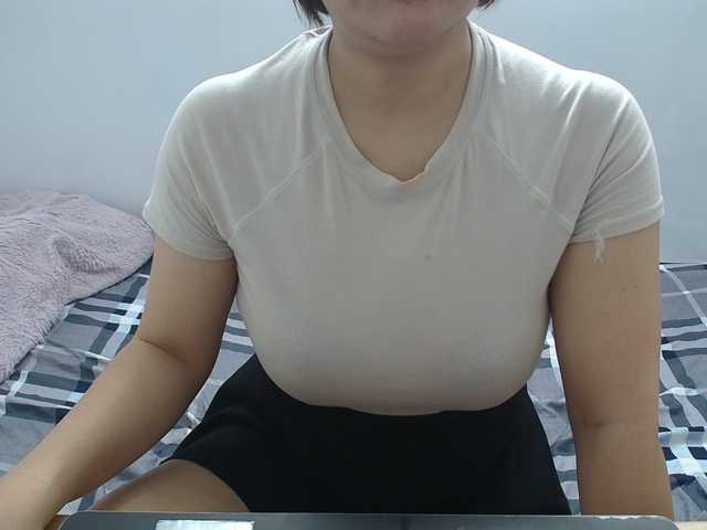 ElenaSex90's BongaCams show and profile