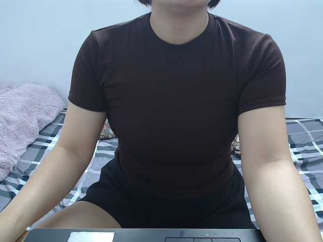 ElenaSex90's BongaCams show and profile