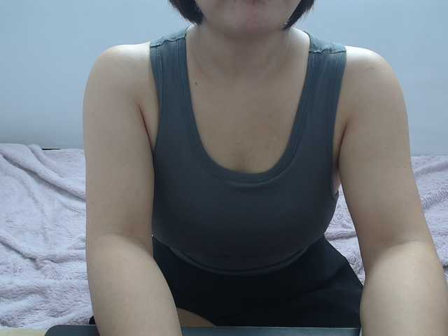 ElenaSex90's BongaCams show and profile