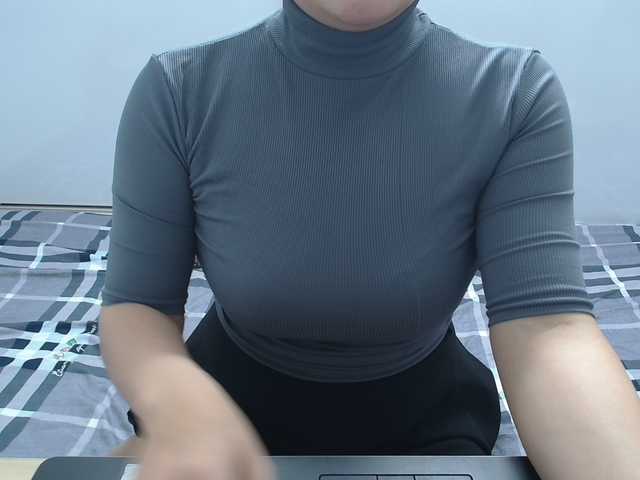 ElenaSex90's BongaCams show and profile