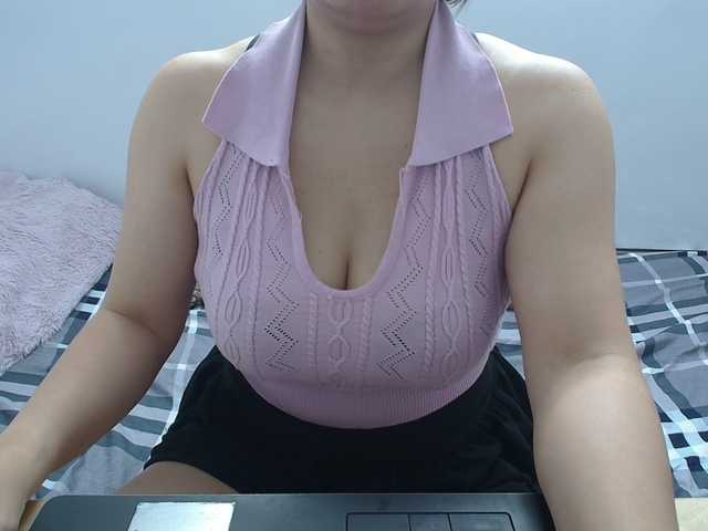 ElenaSex90's BongaCams show and profile