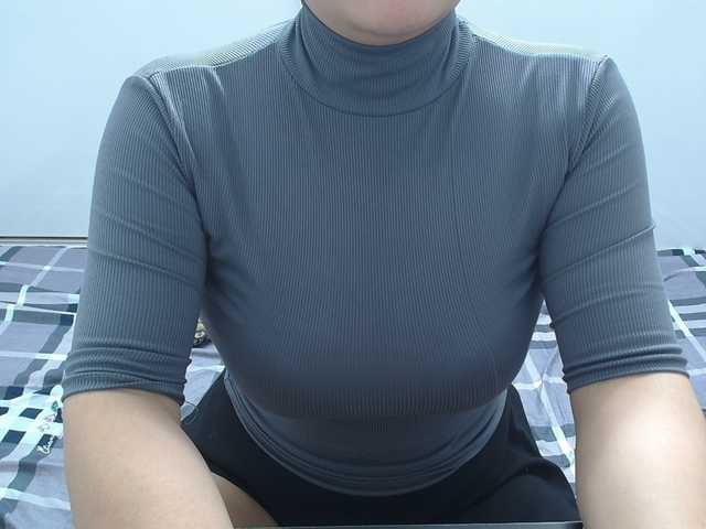 ElenaSex90's BongaCams show and profile