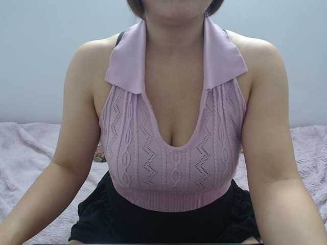 ElenaSex90's BongaCams show and profile