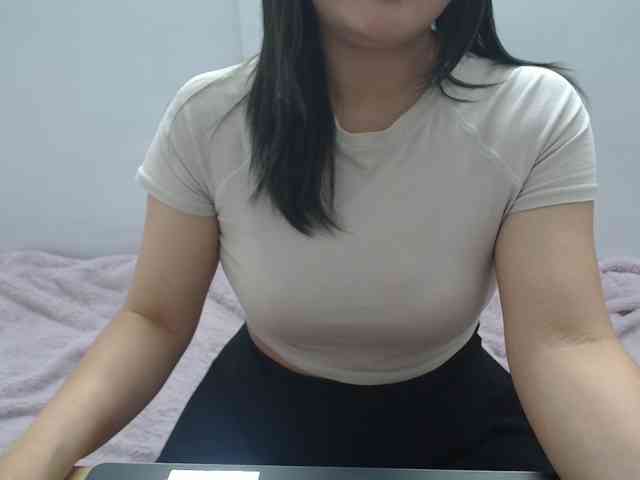 ElenaSex90 webcam