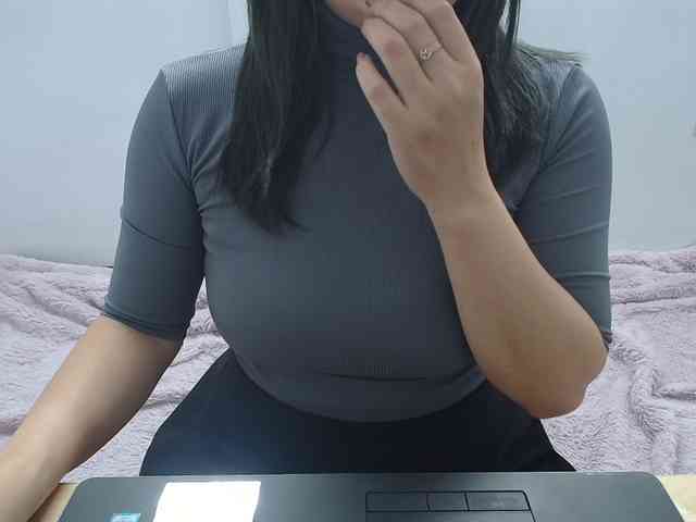 ElenaSex90 webcam