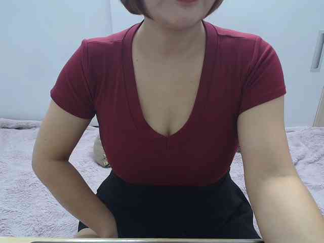 ElenaSex90 webcam