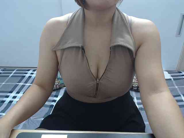 ElenaSex90 webcam
