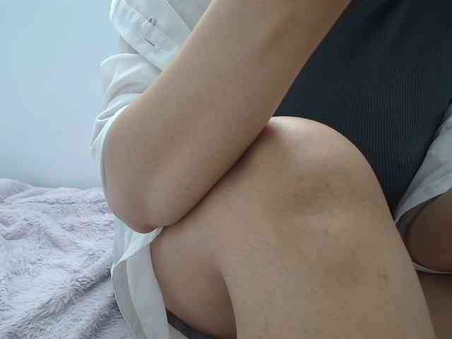 ElenaSex90 webcam