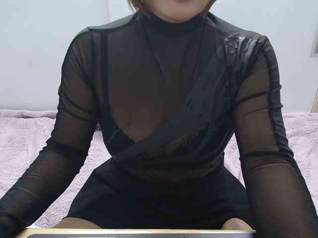 ElenaSex90 webcam