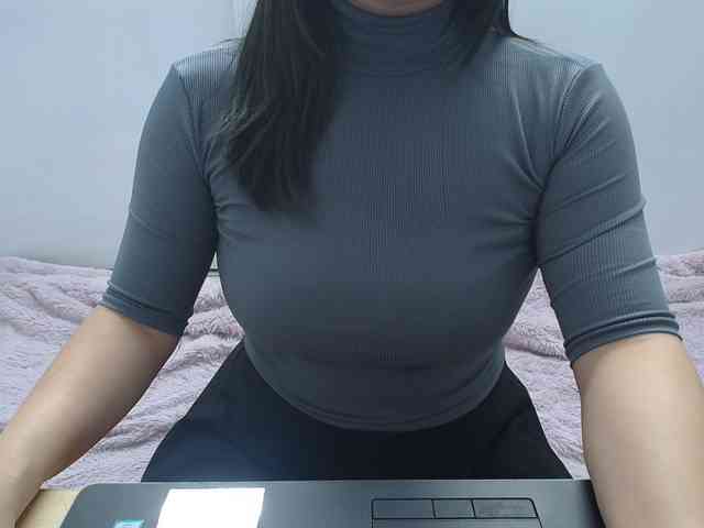 ElenaSex90 webcam
