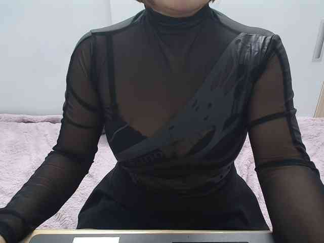 ElenaSex90 webcam