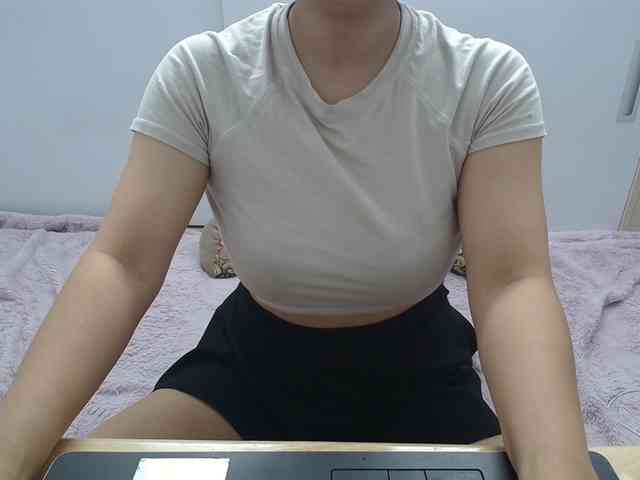 ElenaSex90 webcam