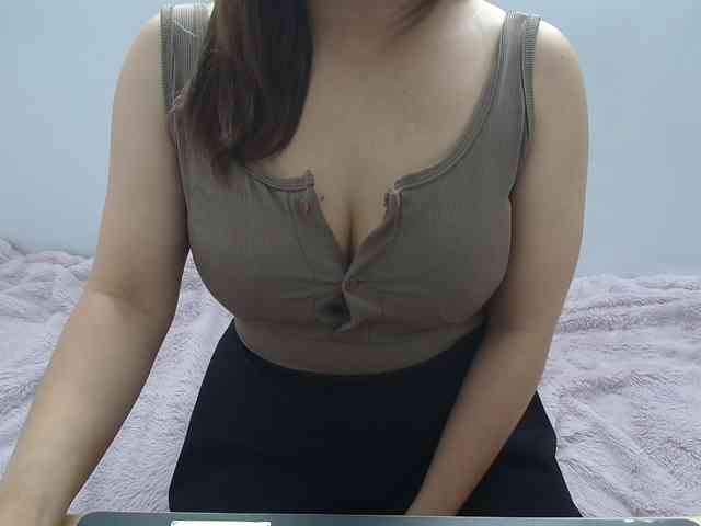 ElenaSex90 webcam