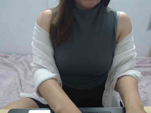ElenaSex90 webcam