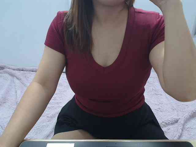 ElenaSex90 webcam