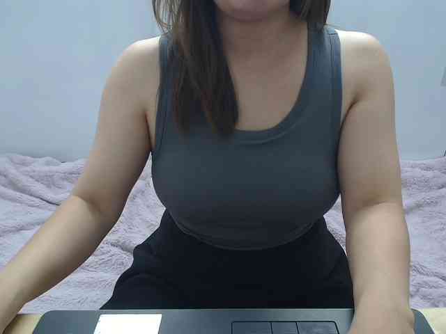 ElenaSex90 webcam