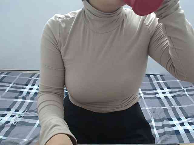 ElenaSex90 webcam