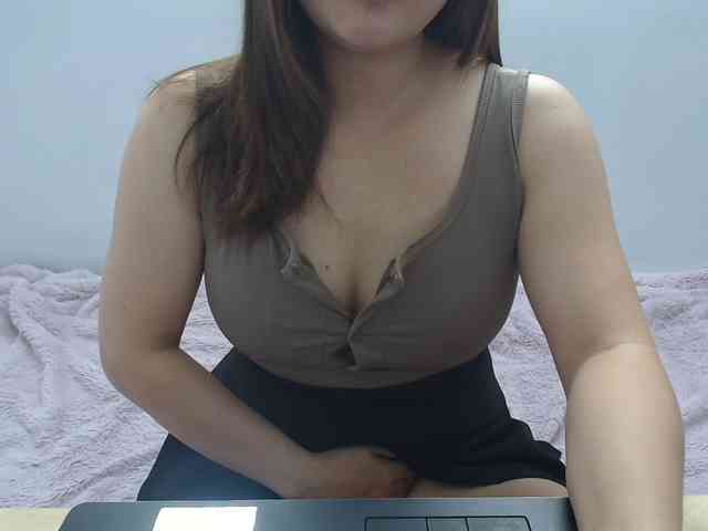 ElenaSex90 webcam