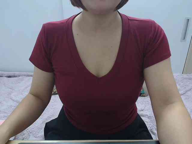 ElenaSex90 webcam