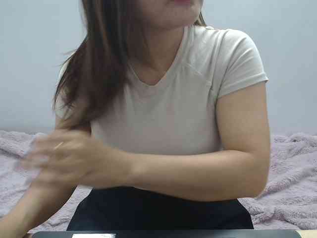 ElenaSex90 webcam