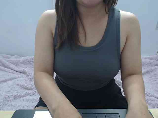 ElenaSex90 webcam
