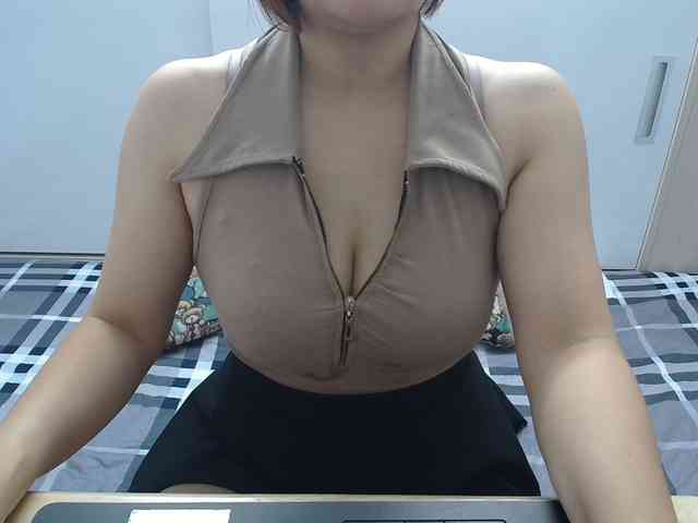 ElenaSex90 webcam
