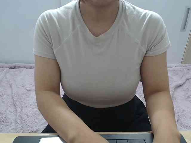 ElenaSex90 webcam