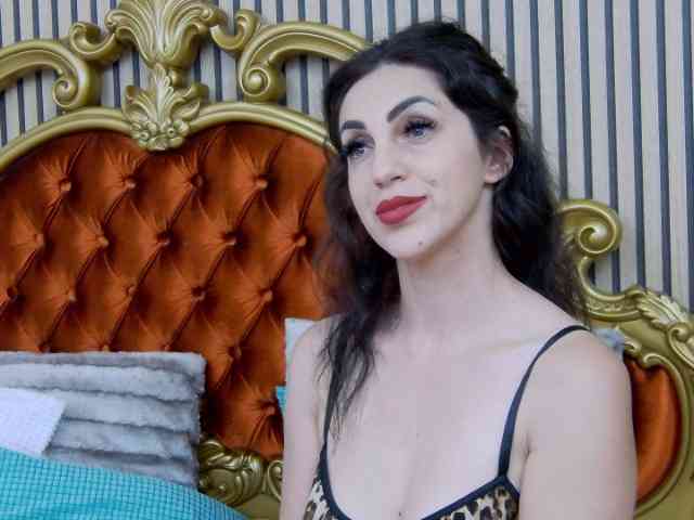EmmaSkyes webcam
