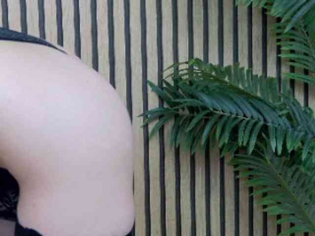 EmmaSkyes webcam