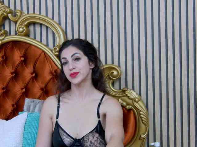 EmmaSkyes webcam