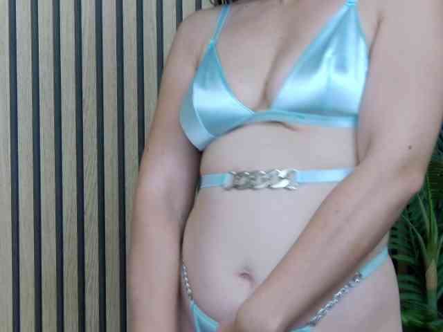 EmmaSkyes webcam