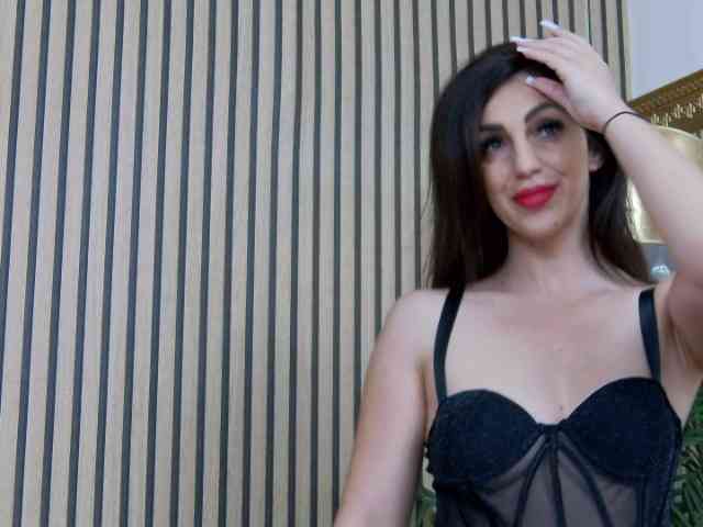 EmmaSkyes webcam