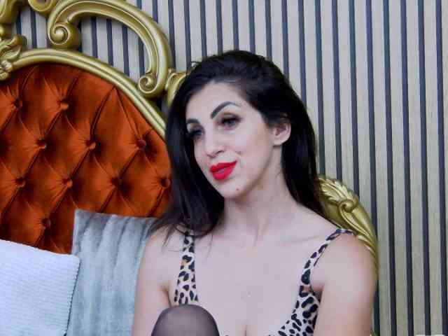 EmmaSkyes webcam