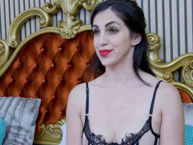 EmmaSkyes webcam