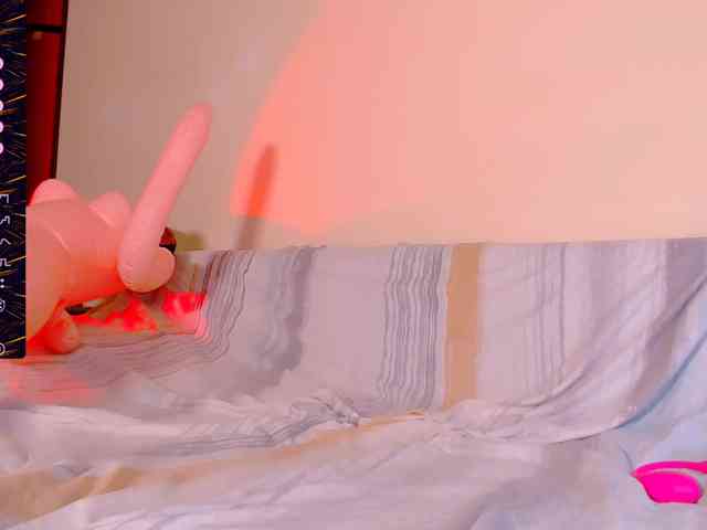 Lola1-1 Live Webcam on BongaCams