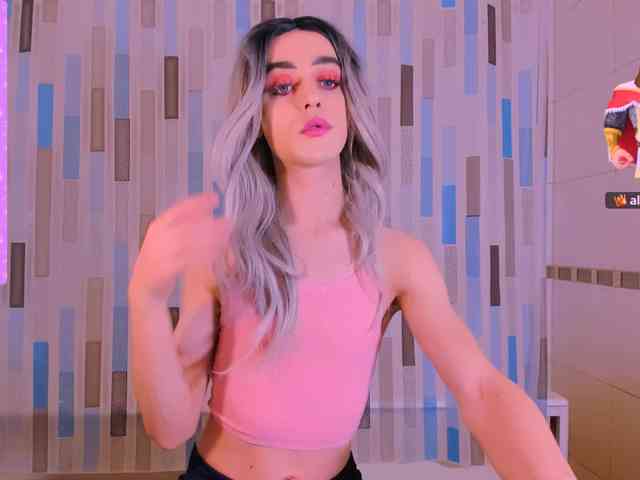 Lola1-1 Live Webcam on BongaCams