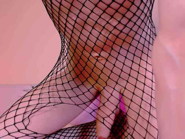 Lola1-1 Live Webcam on BongaCams