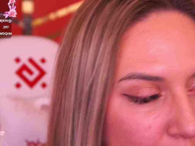 MollyWild webcam