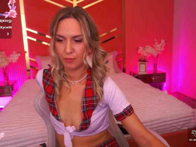 MollyWild webcam