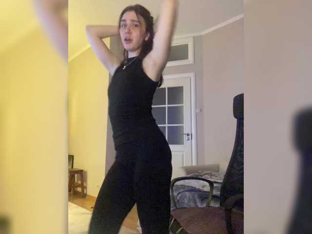 pizzahubb's BongaCams show and profile