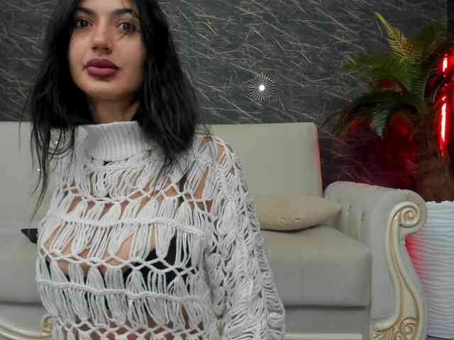 Maya_Lisa webcam