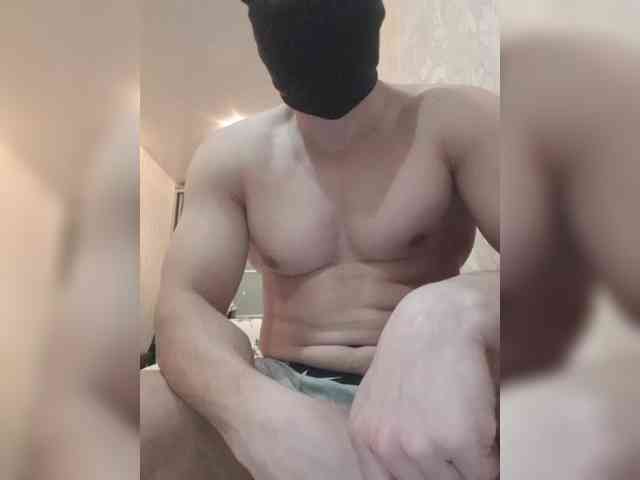 Maksimym85 Live Webcam on BongaCams