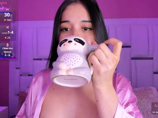 SophieeJacobs Live Cam on BongaCams