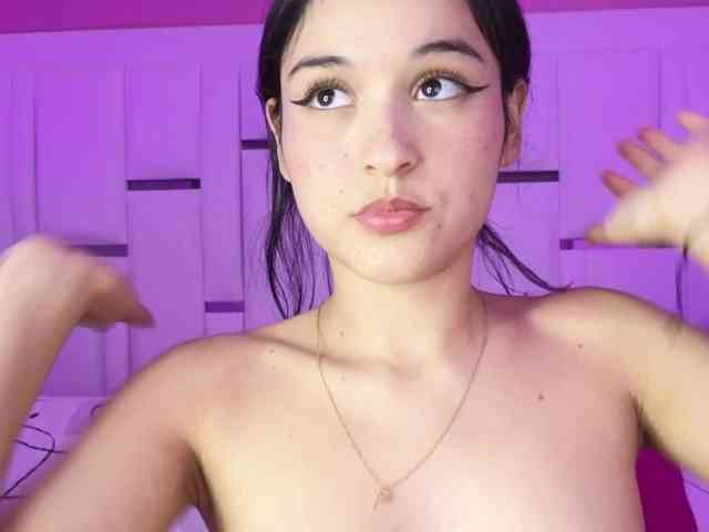 SophieeJacobs webcam