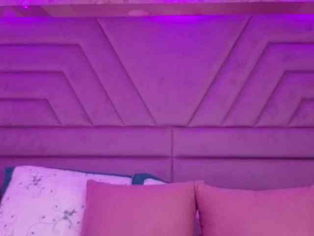 SophieeJacobs webcam