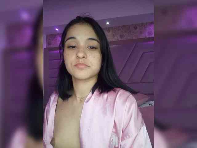 SophieeJacobs webcam