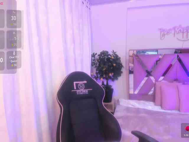 Laraa-tay webcam