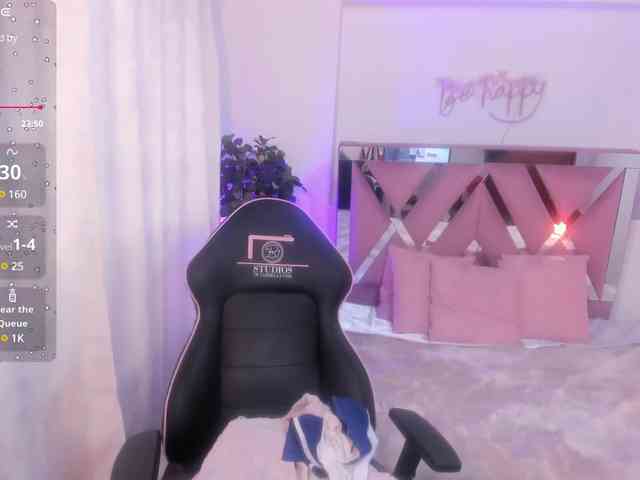 Laraa-tay webcam
