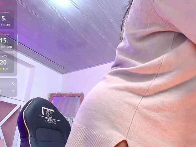 Laraa-tay webcam